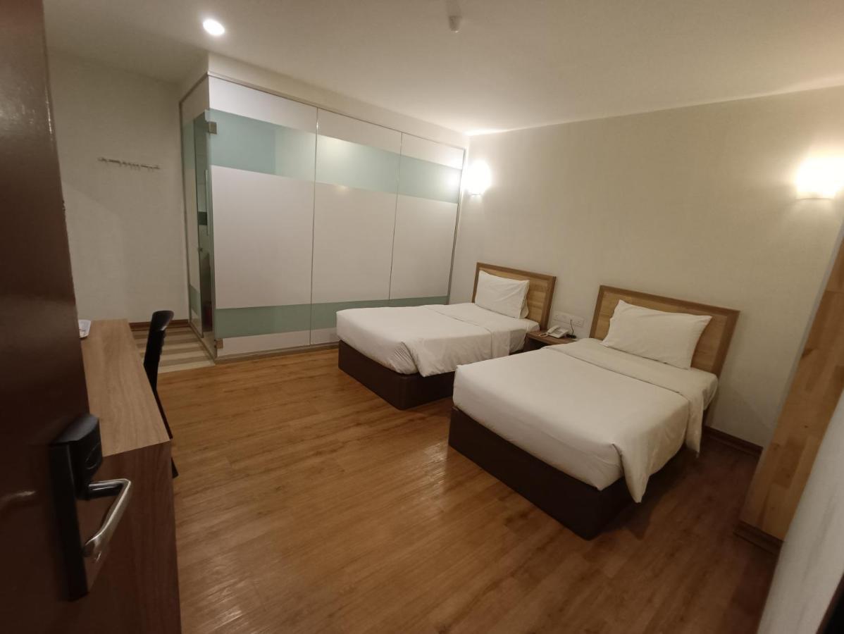 Greencity Hotel Sungai Petani Buitenkant foto