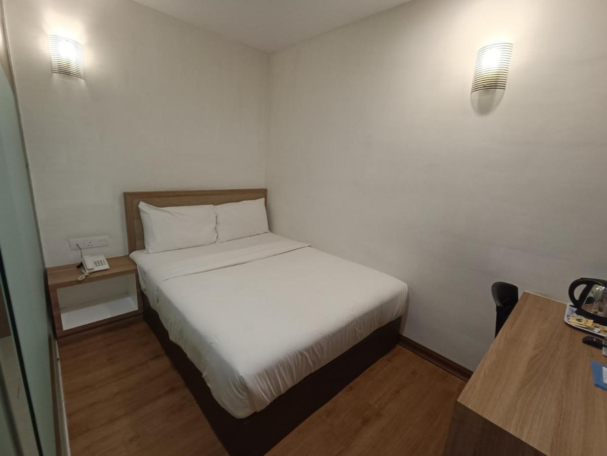 Greencity Hotel Sungai Petani Buitenkant foto