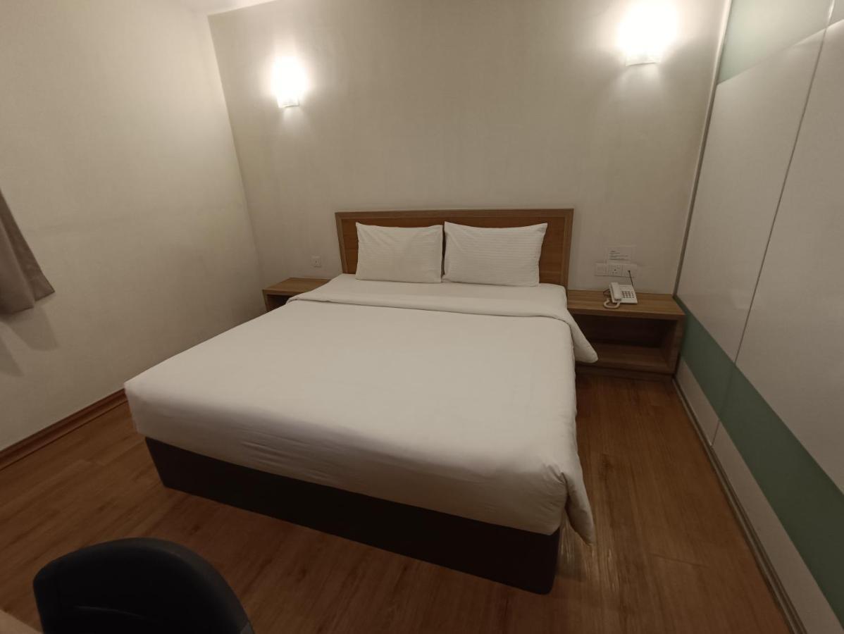 Greencity Hotel Sungai Petani Buitenkant foto