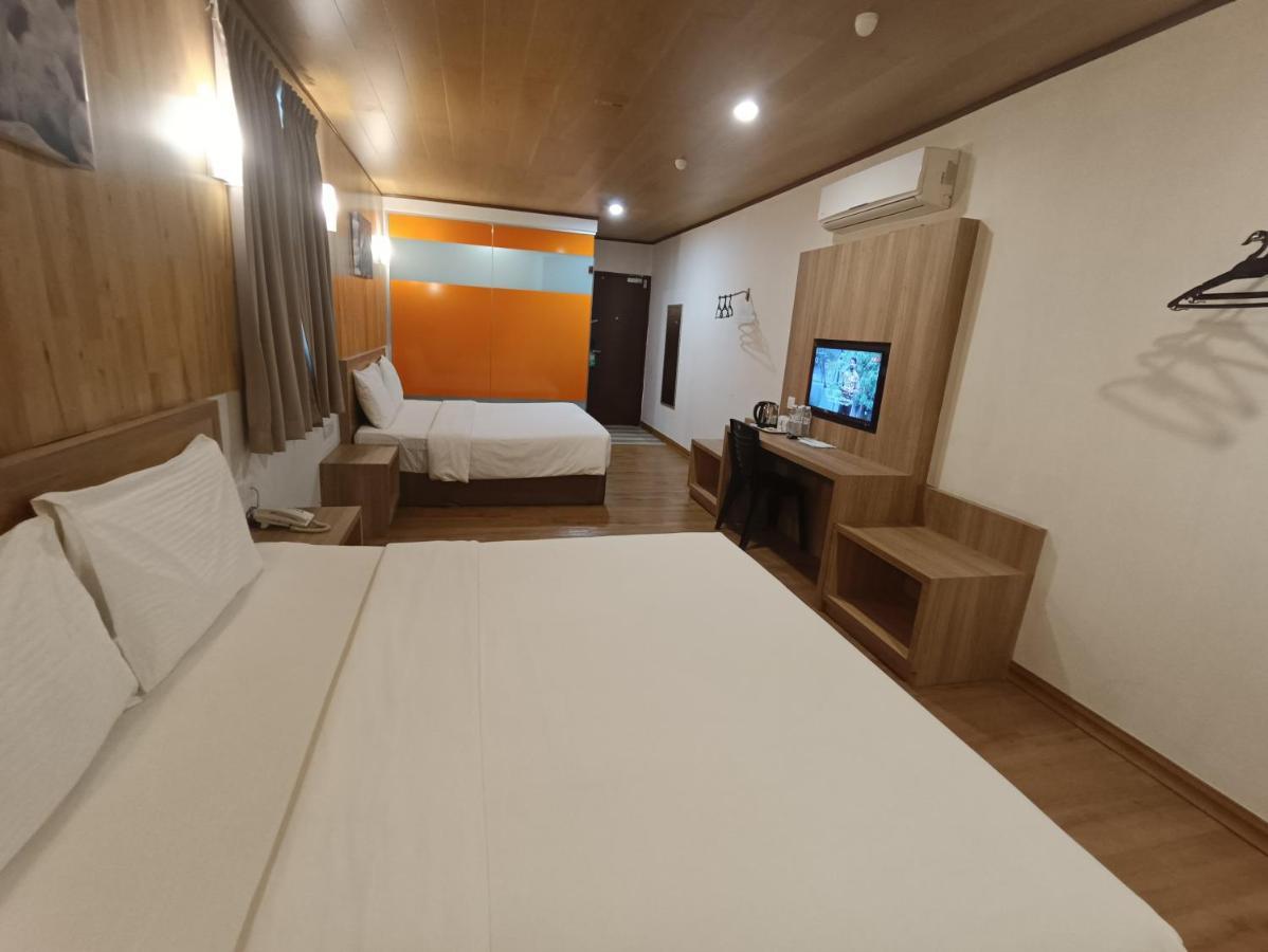 Greencity Hotel Sungai Petani Buitenkant foto