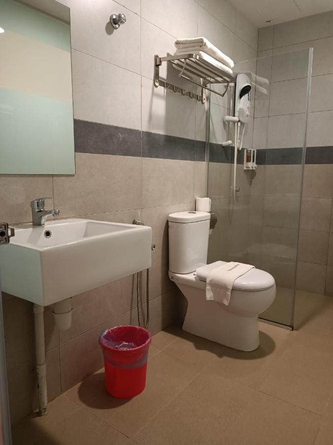 Greencity Hotel Sungai Petani Buitenkant foto