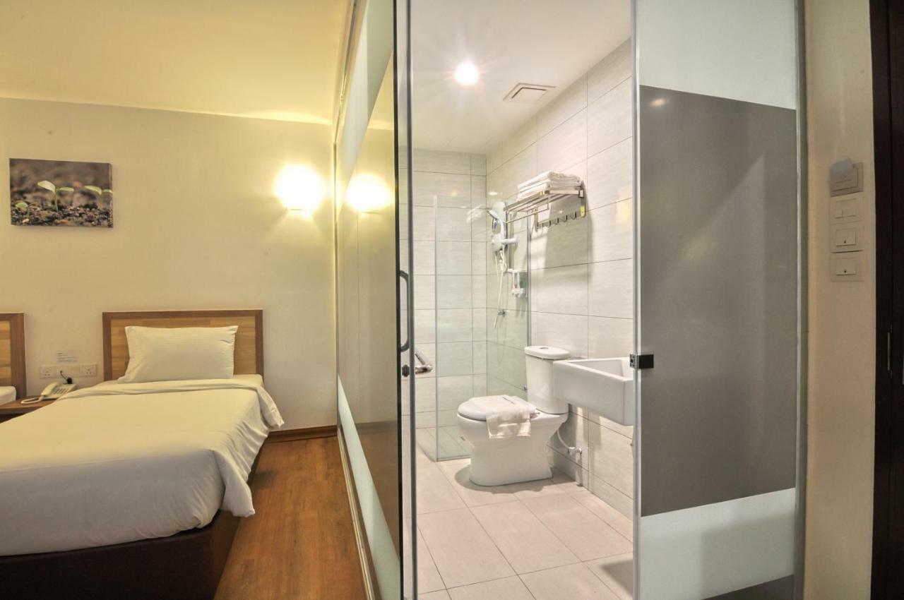 Greencity Hotel Sungai Petani Buitenkant foto