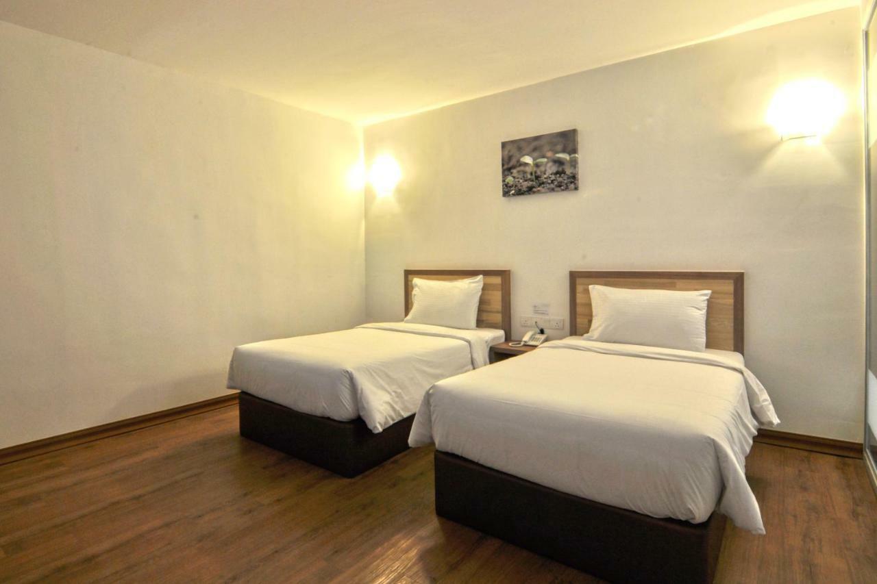 Greencity Hotel Sungai Petani Buitenkant foto